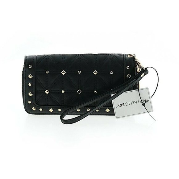 Metallic Sky Wristlet - Picture 1 of 2